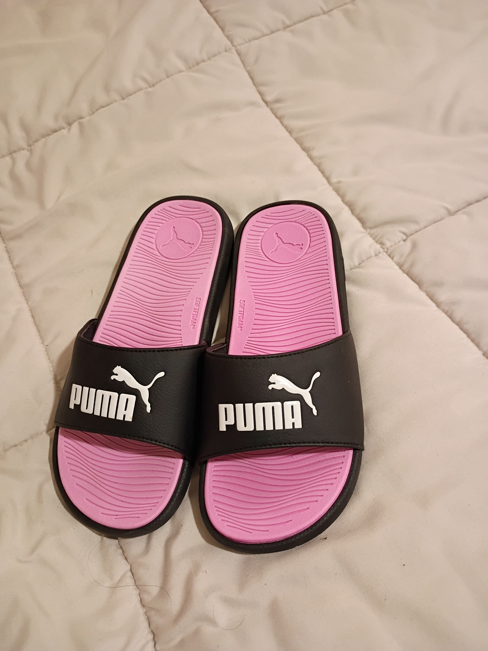 Puma Slides Black & Pink